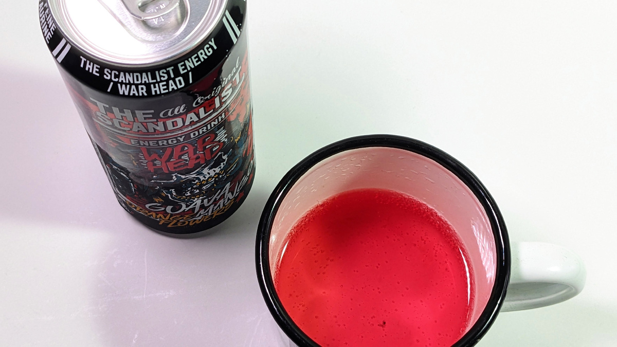 Достаточно газированный и очень яркий