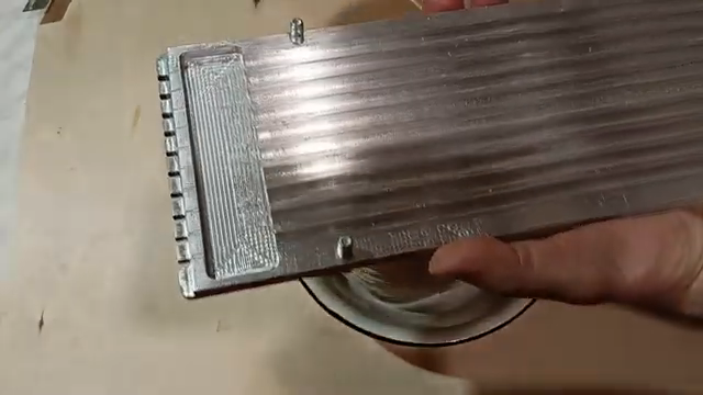 Расширяйте клиентскую базу:Сотрудничайте с другими экологичными компаниями для совместных акций и предложений.Участвуйте в онлайн-платформах и маркетплейсах для продажи своих свечей. Заключение:
Следуя этой пошаговой инструкции, вы сможете создать уникальный и востребованный продукт, а также успешно продвигать его на рынке. Удачи в вашем новом бизнесе! 🌿https://vk.com/@smauzer-zarabotat-75-tysyach-rublei-z