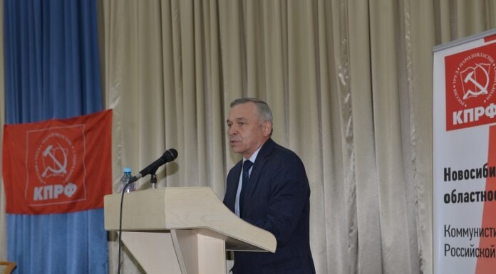    Первый секретарь Октябрьского райкома КПРФ в Новосибирске Олег Волобуев. Фото: сайт новосибирского обкома КПРФ (kprfnsk.ru)