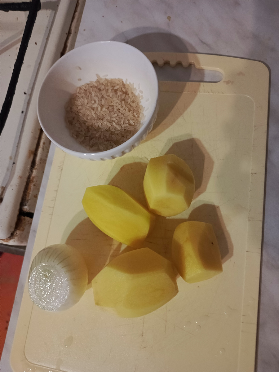 Я добавила что было. Плюс зубчик чеснока.