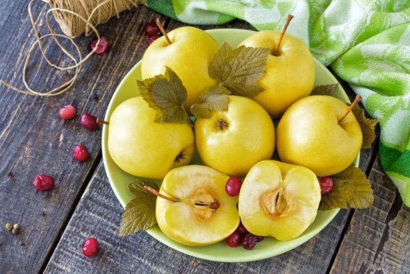 Только так заготавливаю фрукты к мясу. Все съедают до последней ложки. И не надоедает. 🍏 🍐 🎃