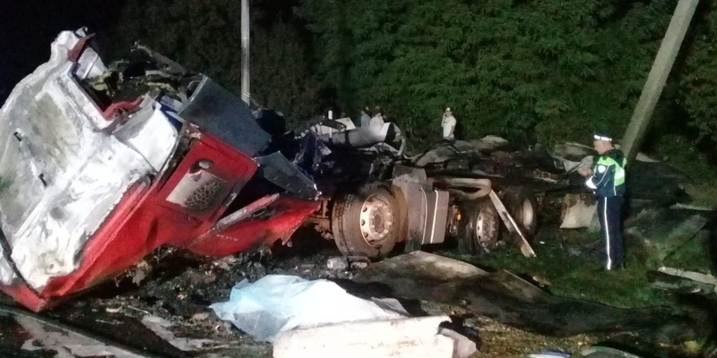 Источник https://avatars.dzeninfra.ru/get-ynews/271828/db9444be63c46ec08d41b947bc283551/800x400