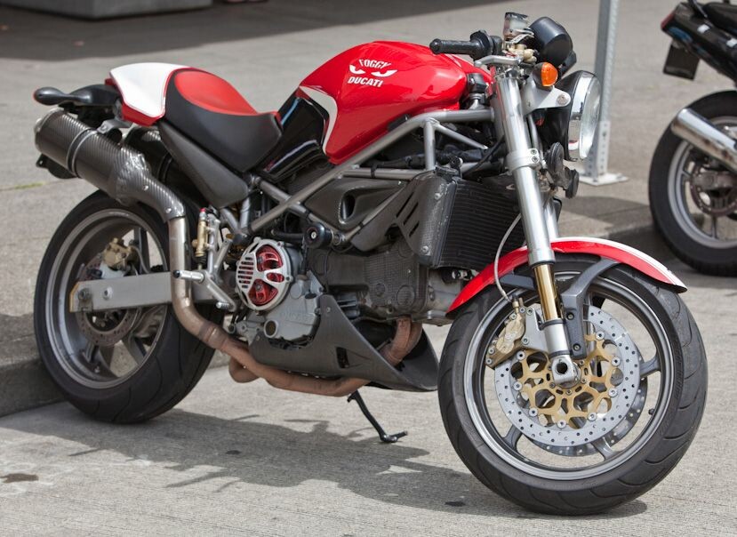 Ducati Monster S4 дорожный мотоцикл