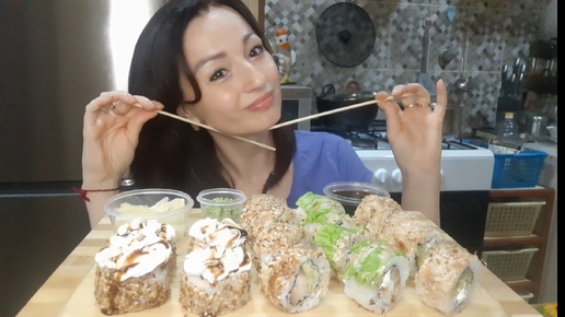 Video herunterladen: Мукбанг🍣🥢Суши/Роллы🤩#мукбанг#неасмр#