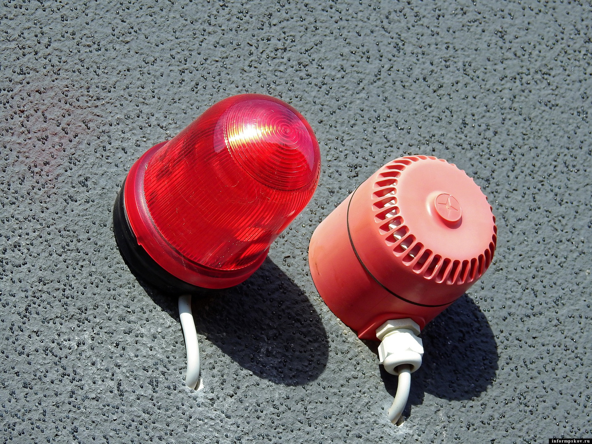 Сирены завоют в Псковской области 2 октября. Фото: ПАИ