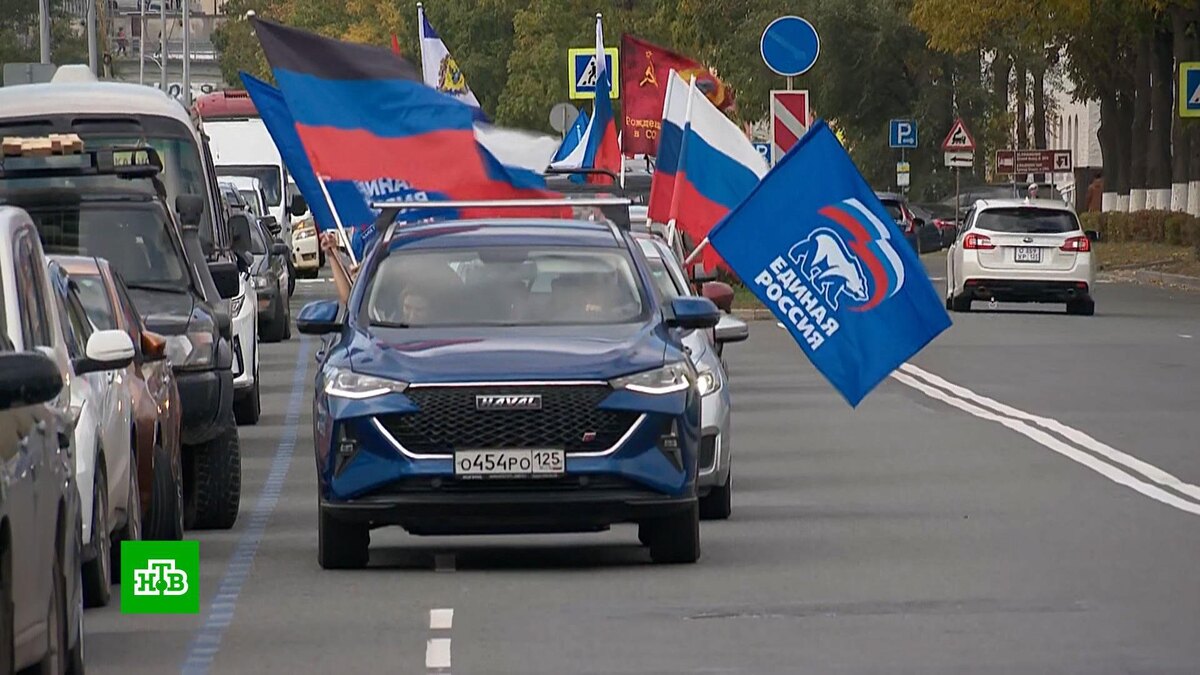    Во Владивостоке годовщину воссоединения новых регионов с Россией отметили автопробегом