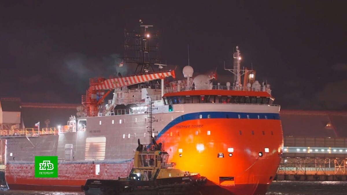    Экспедиция «Северный полюс-42» отбыла из Мурманска к Новосибирским островам