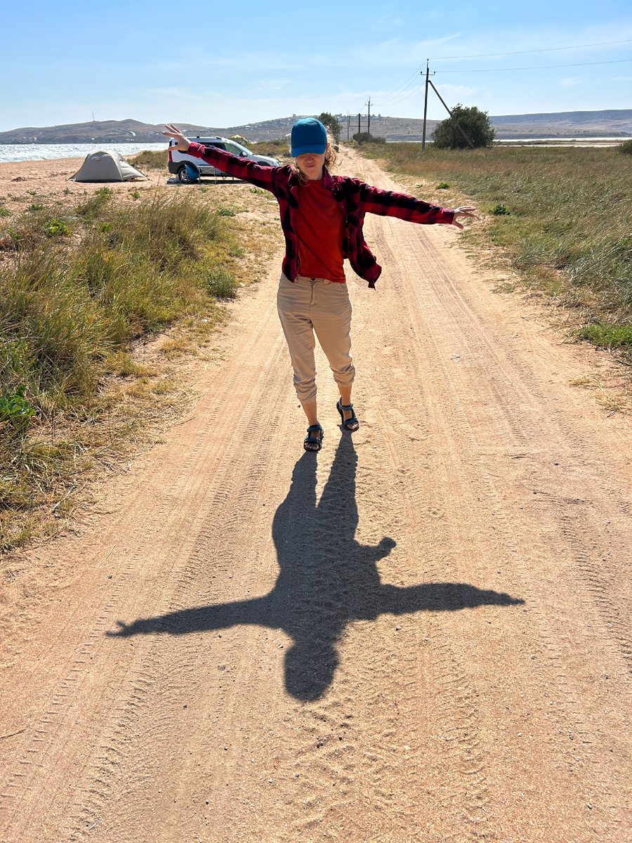 Даже приехав на море мы ходим в радиальные однодневные походы, прогулки.