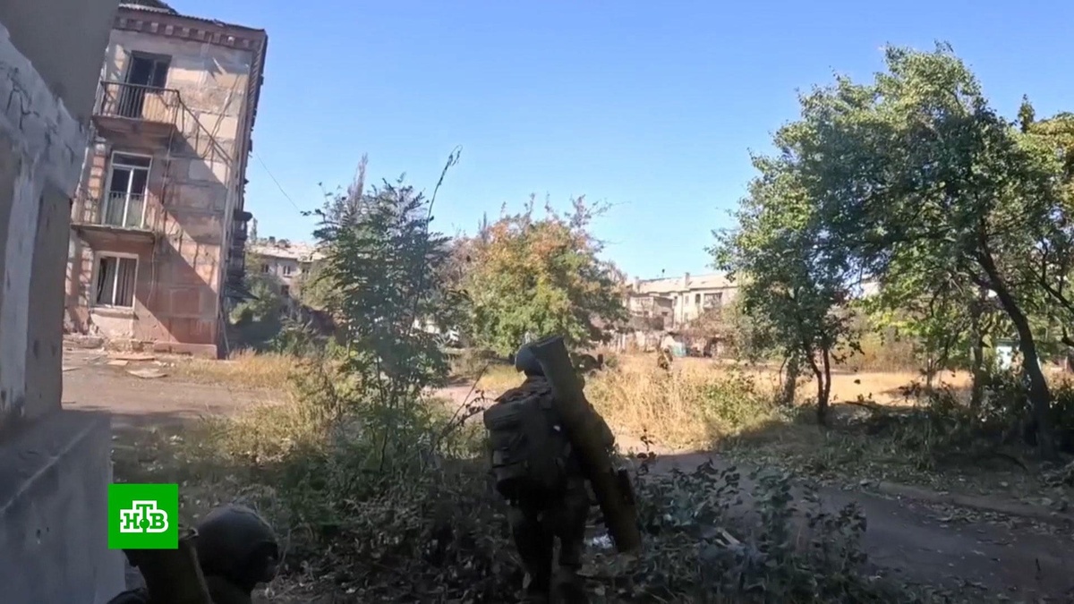    Российские военные готовятся к штурму Угледара и вынуждают ВСУ сложить оружие