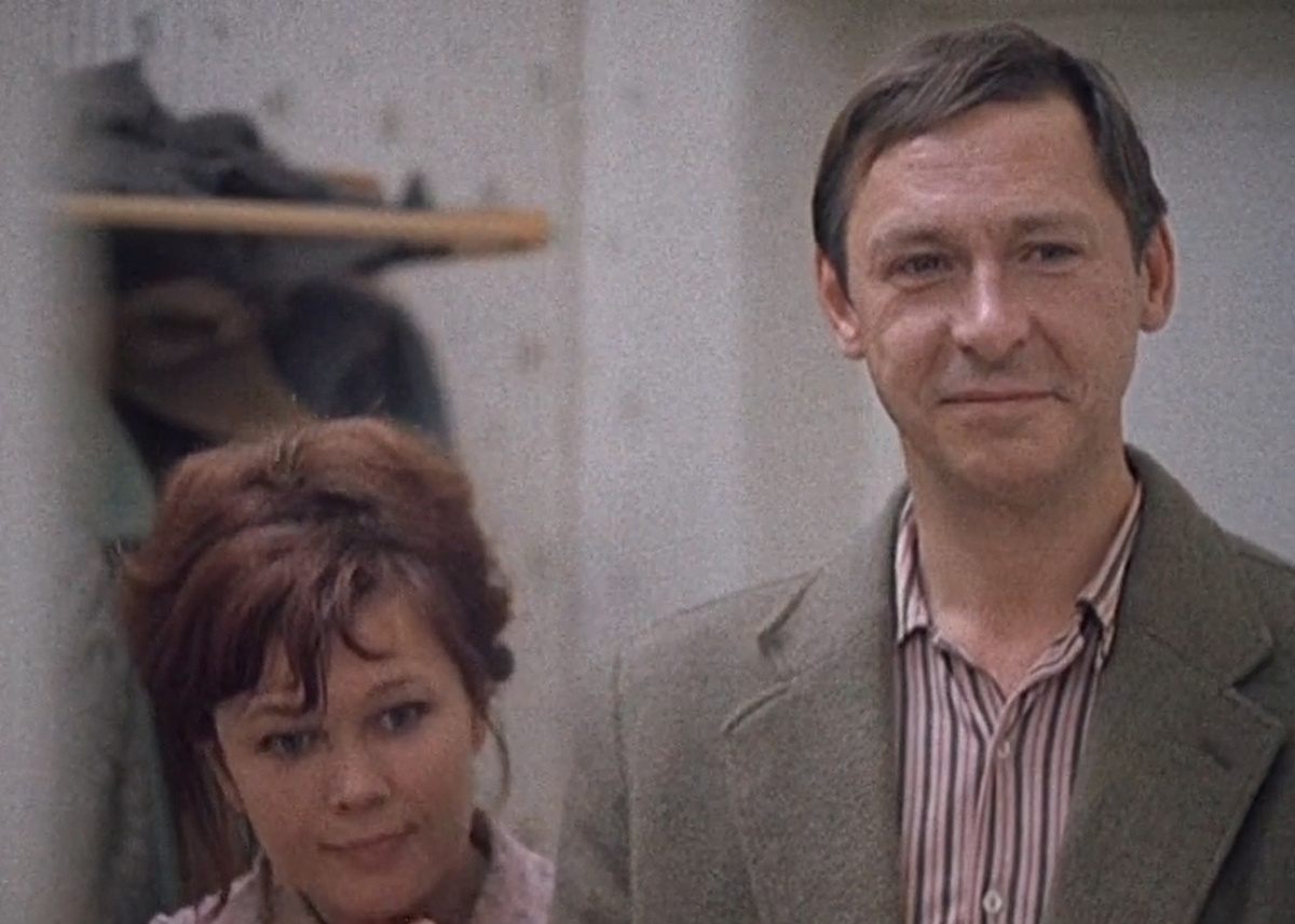 Кадр из кинофильма "Мама вышла замуж", 1969 г., режиссер Виталий Мельников, сценарист Юрий Клепиков, композитор Олег Каравайчук (скриншот) 