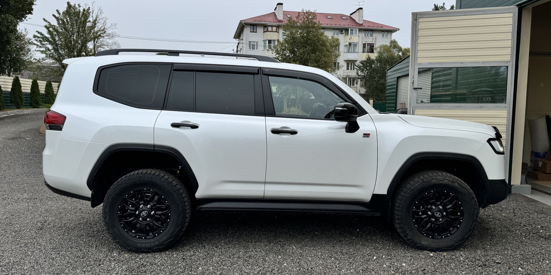 Увеличенный топливный бак 60л на бензиновый Land Cruiser 300 GR Sport
