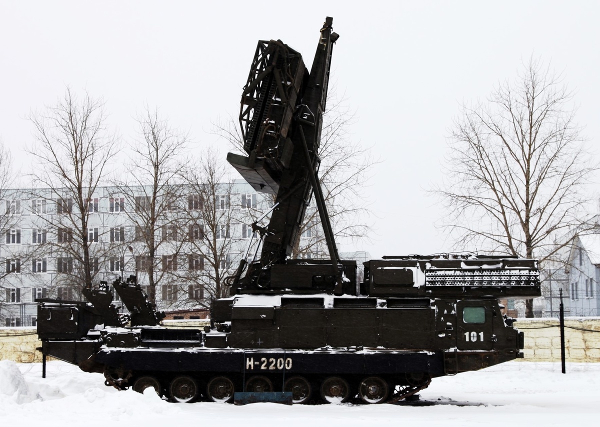 РЛС КО 9С15М "Обзор-3" ЗРС С-300В ( Шасси-"Объект 832") . Фото: Виталий Кузьмин/ vitalykuzmin.su