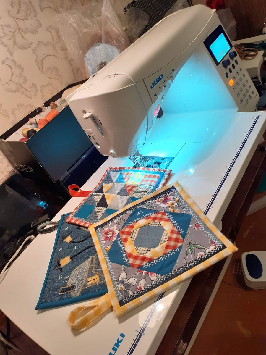 Здесь виден блок пэчворка. Новый. Ничего смотрится, можно шить большой.