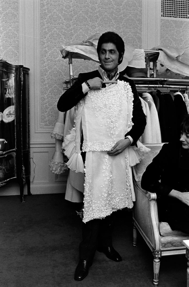 Valentino Garavani Showing a Look From the 1968 ‘White Collection’