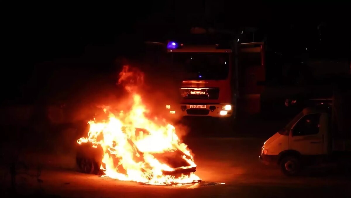     Источник: Telegram-канал «Екатеринбург с огоньком»