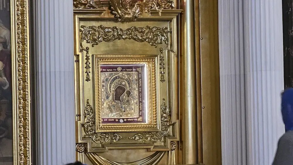  Осенний праздник иконы Казанской Божьей Матери совпадает с Днем народного единства   © "Интерфакс". Олег Санников