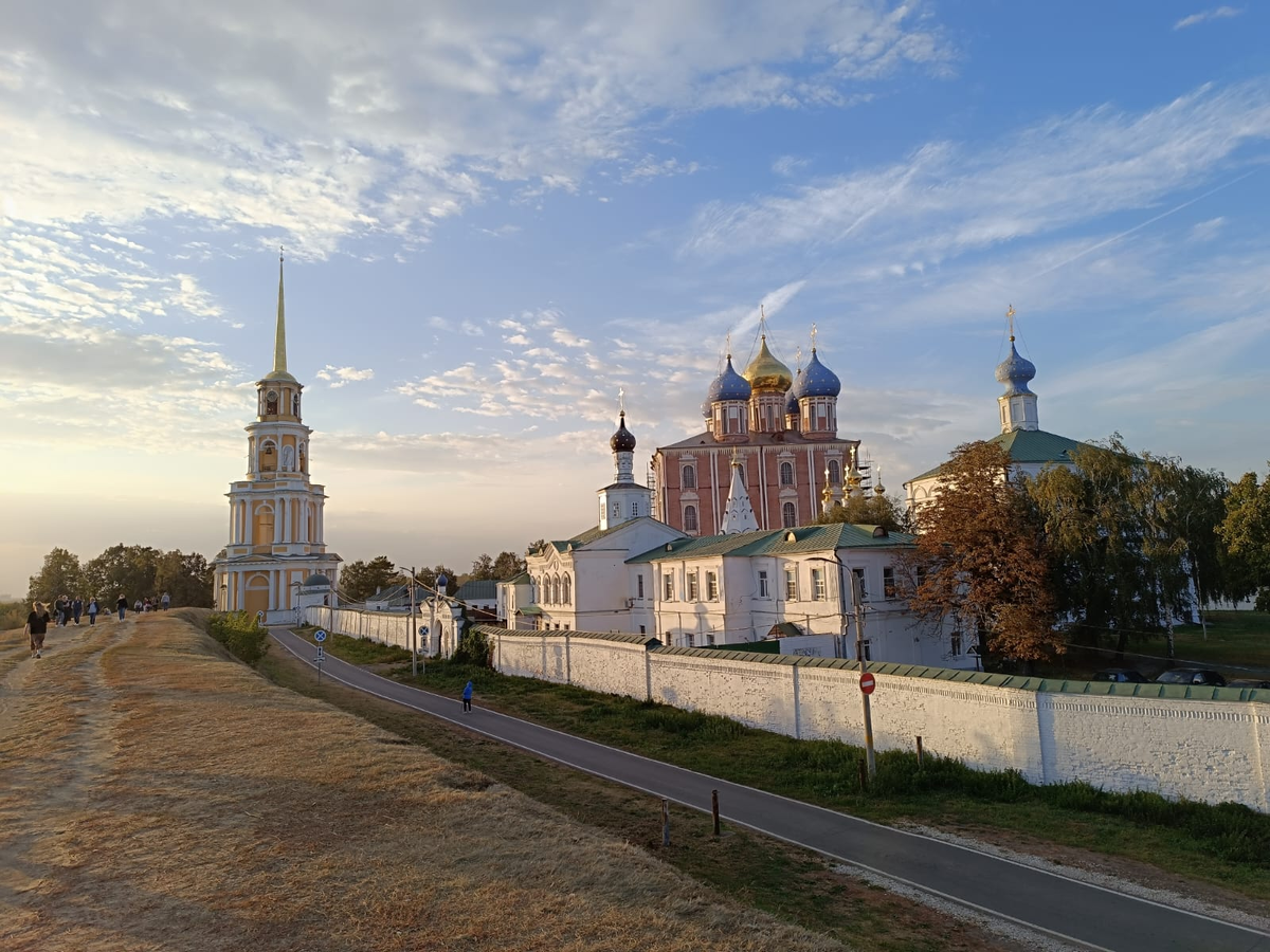 Вид на кремль с земляного вала