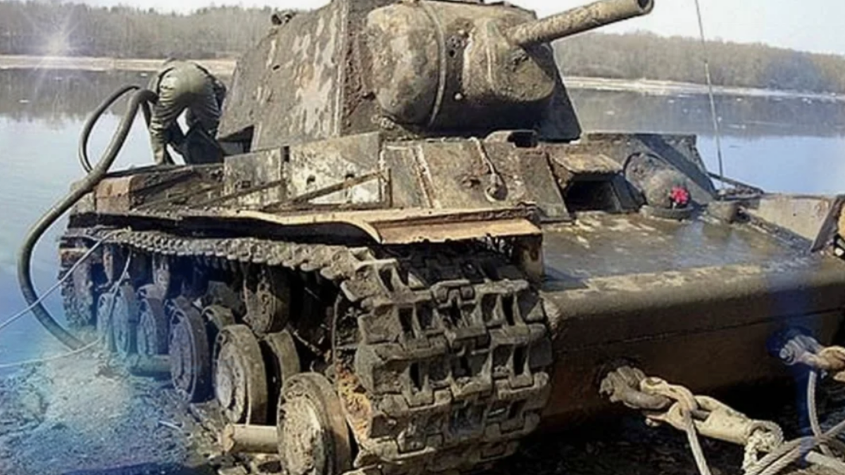 легендарный Клим Ворошилов, КВ-1 поднятый со дна морского