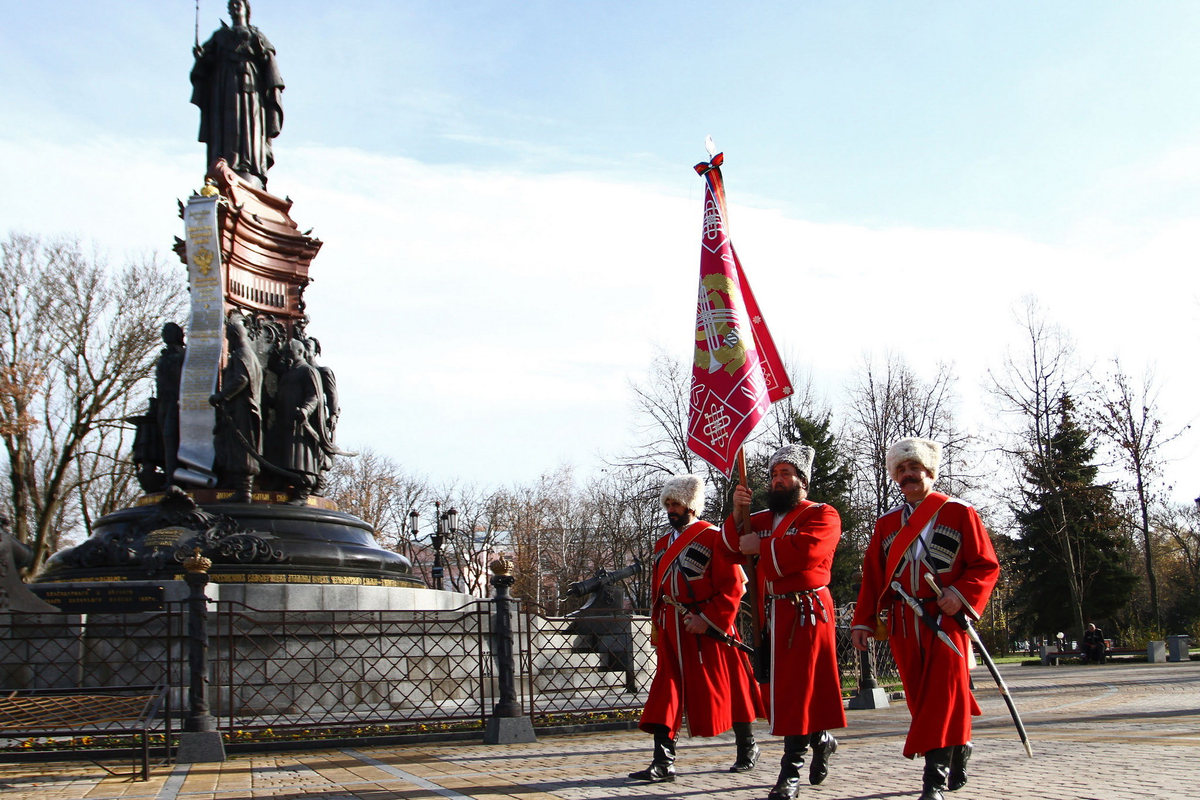 Памятник Екатерина в Краснодаре. фото https://admkrai.krasnodar.ru/