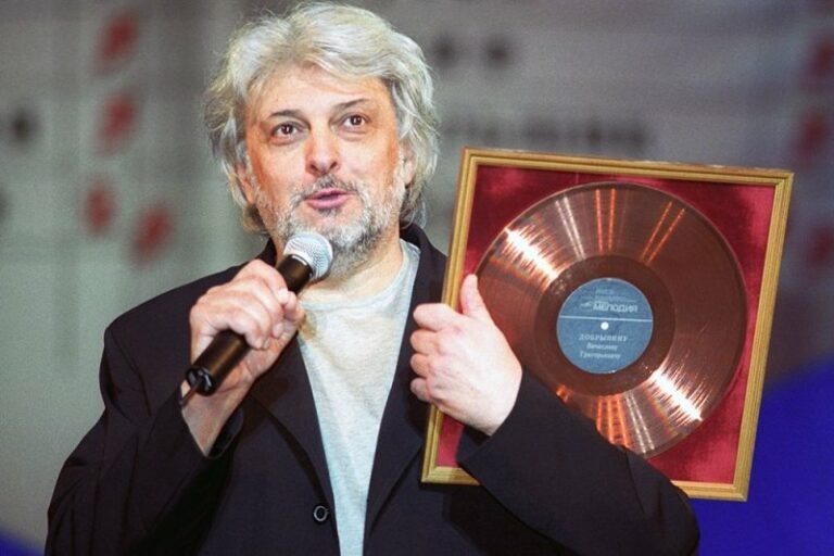    На 79-м году жизни скончался певец и композитор Вячеслав Добрынин Андрей Севостьянов