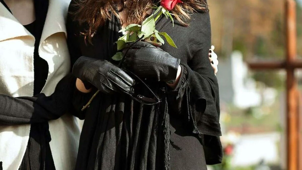 Смерть родственника всегда приносит много боли