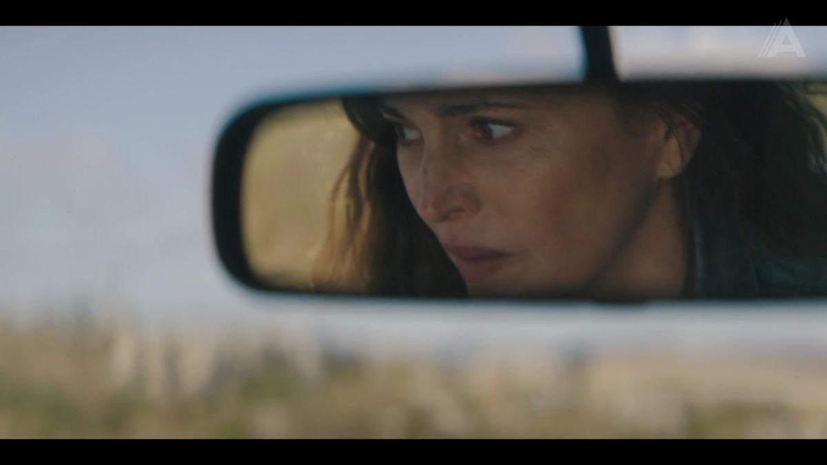 Кадр из сериала.