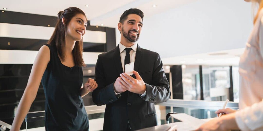 В Турции 98% всех покупателей недвижимости,это турки. Иностранцев нет.