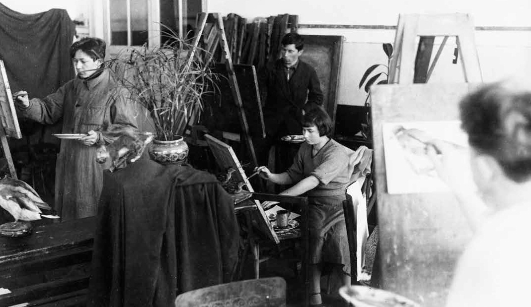 Рисовальная аудитория. Фотографии из архива колледжа