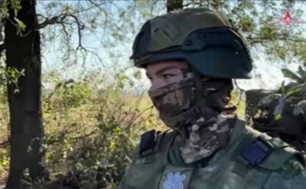    Вооруженные силы России продолжают теснить противника в курском приграничье