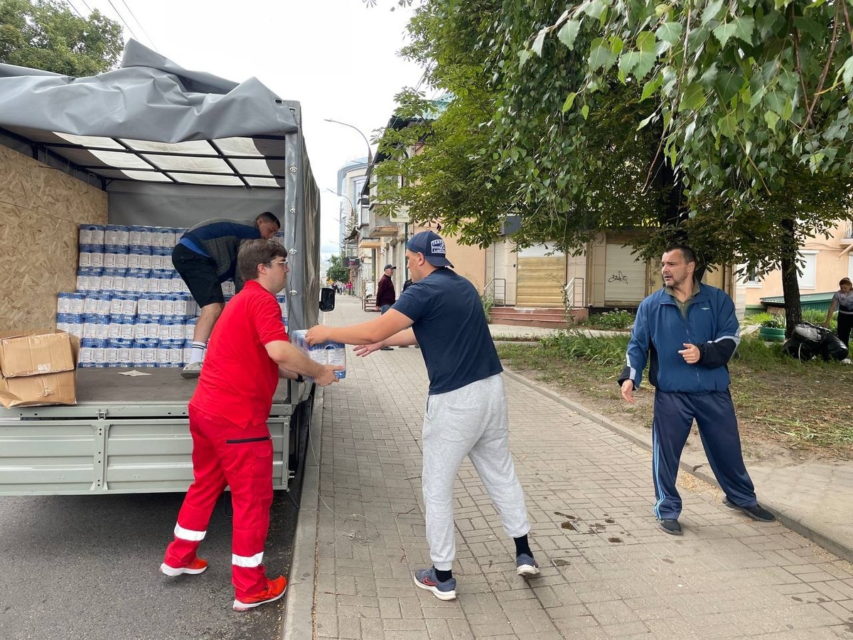    Для курян из приграничья с 1 октября будут выдавать продуктовые наборы на 15 дней