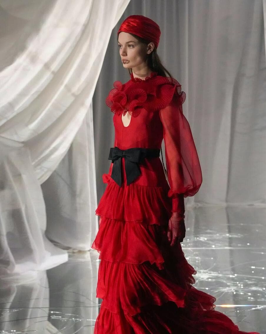    Модель на показе Valentino. valentino.com