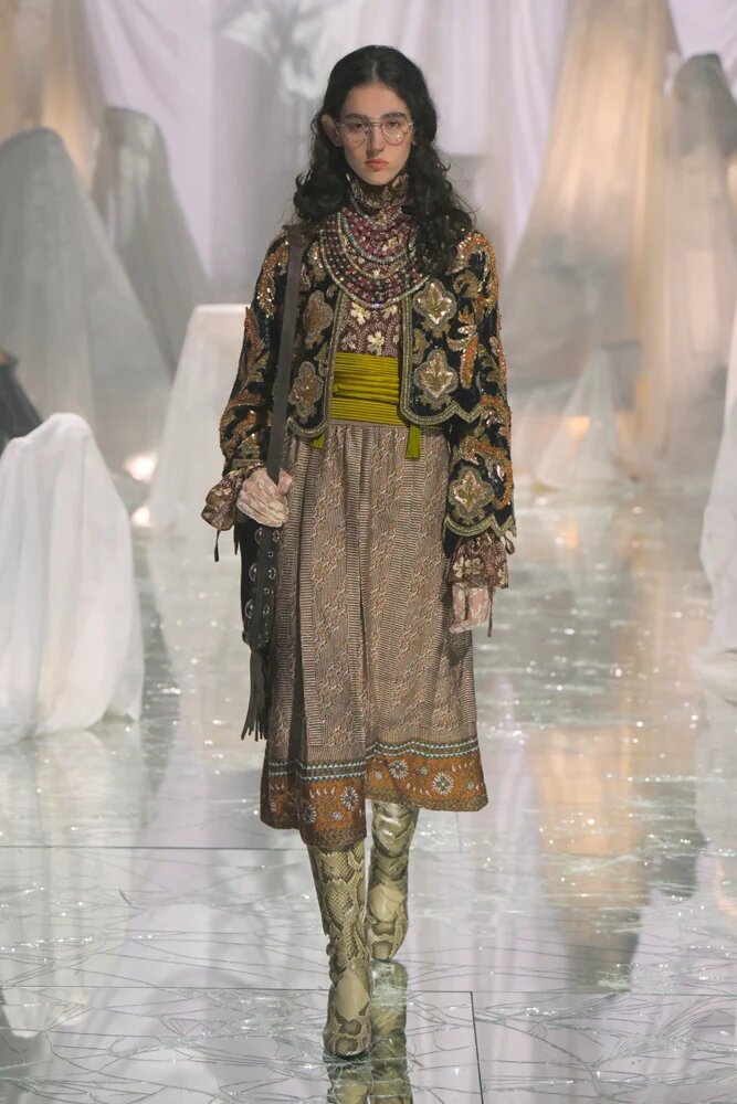 Коллекция Valentino "Весна-Лето 2025" от Алессандро Микеле