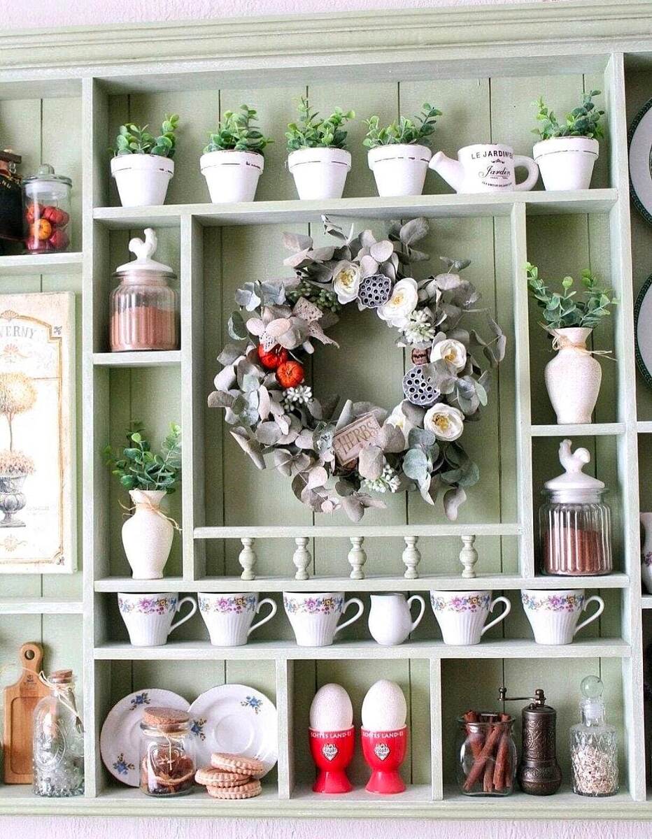 Полка - витрина для кухни в стиле Прованс с декором Bon appetit  © https://www.livemaster.ru/item/46010886-dlya-doma-i-interera-polka-vitrina-dlya-kuhni-v-stile-provans
