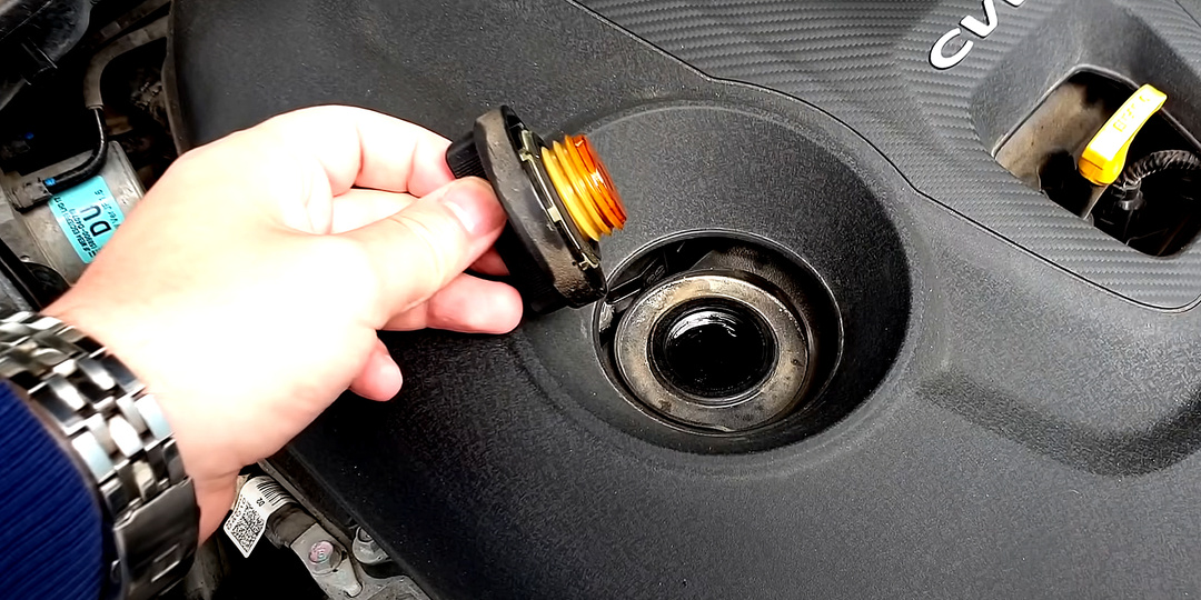 Проверил двигатель подержанного автомобиля, за пару минут: даже щуп не вытаскивал