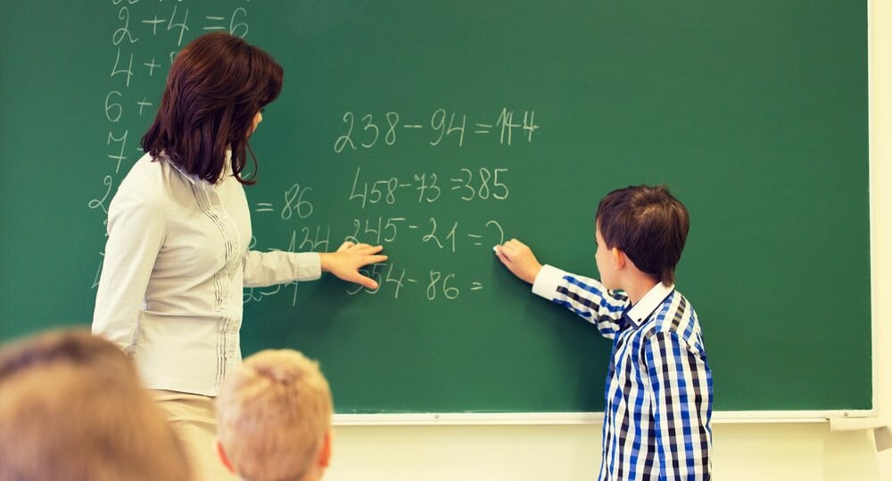 Проблемы с математикой? Качаем интеллект с помощью простых упражнений для детей 8-10 лет