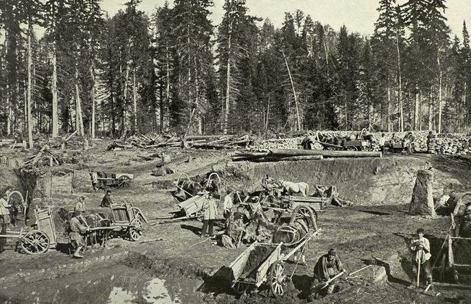 На строительстве Транссибирской магистрали