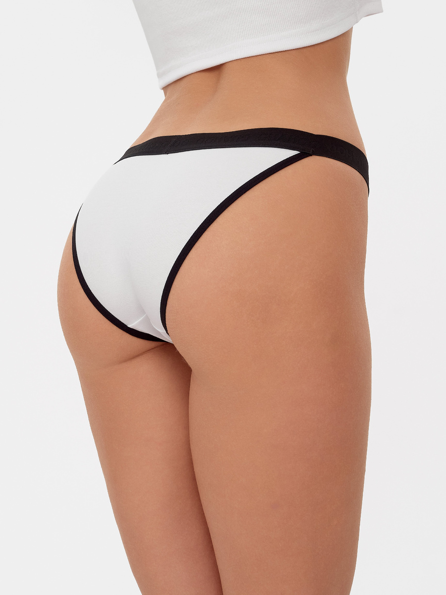 Профессиональная ретушь будто незаметна, цвета в балансе