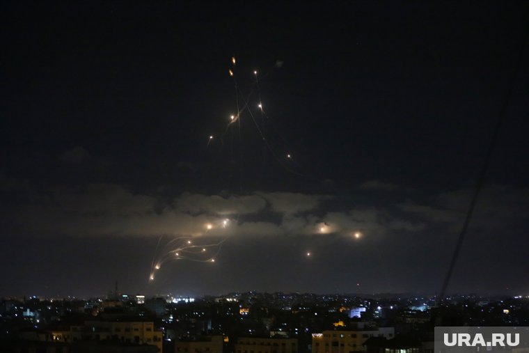 Иран атаковал Израиль ракетами: что известно к этому часуНОВОСТЬ ПО ТЕМЕ