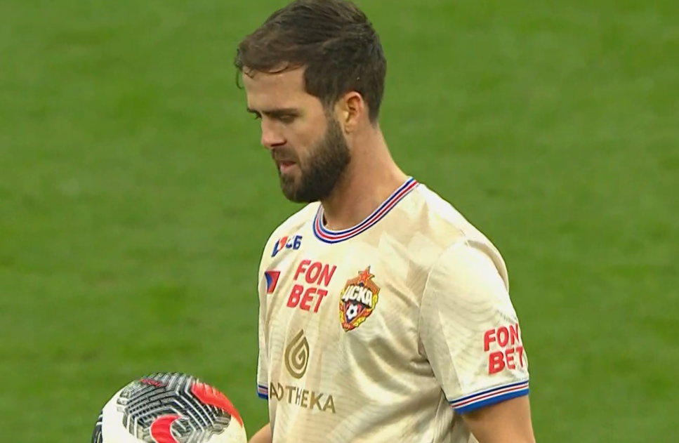 Миралем Пьянич провел первые минуты в составе армейцев. Фото: Матч Премьер