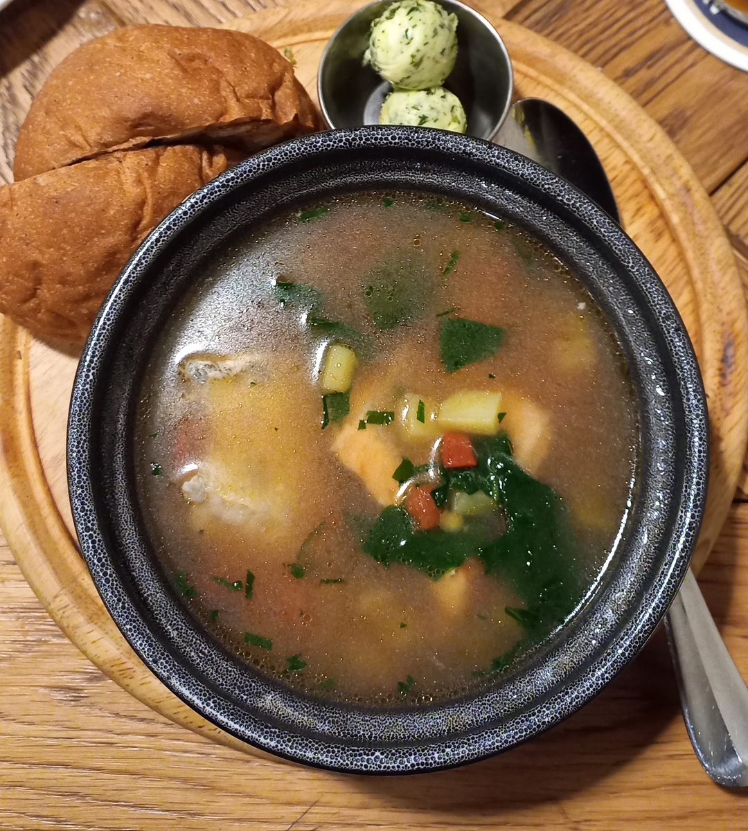 Я фанат супов. После обеда на работе прошло почти 8 часов и я решила повторить обед. 