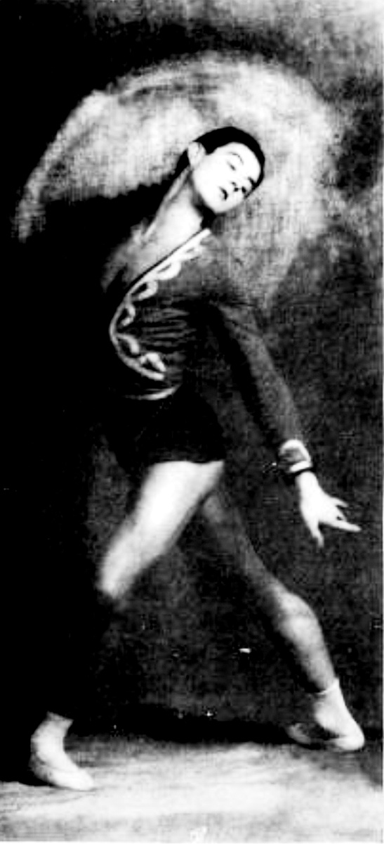 Антон   Долин