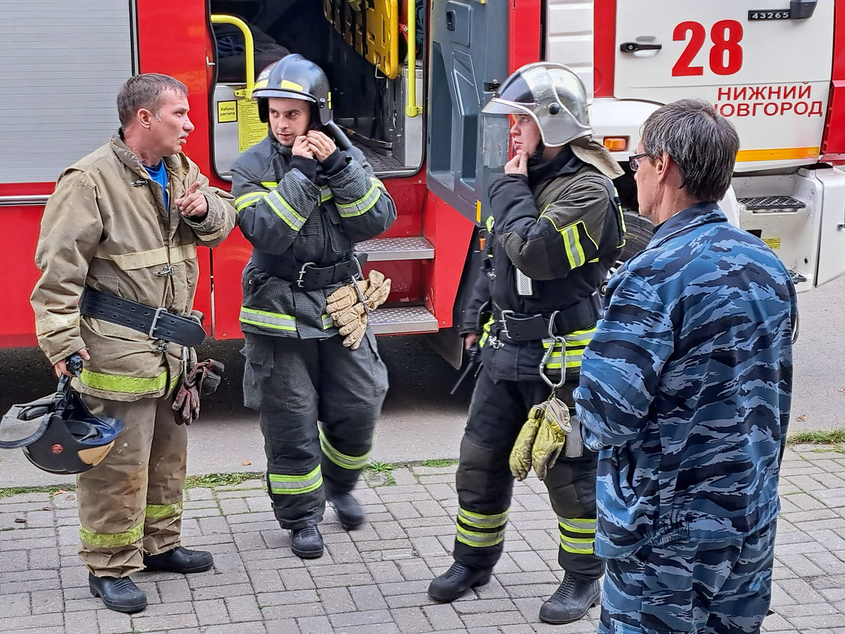 Площадь пожара составила 1200 «квадратов».  Фото: ФедералПресс / Вера Романескул