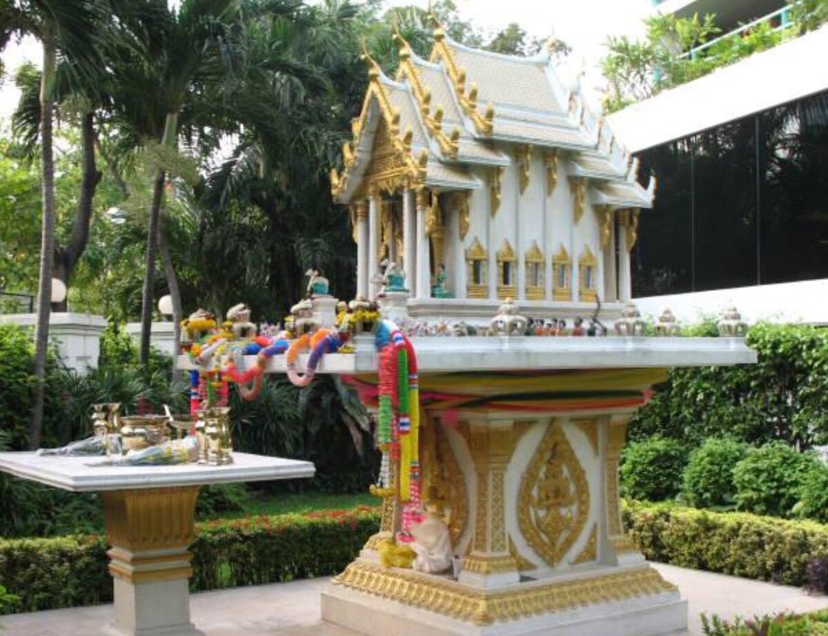 Алтарь Будды