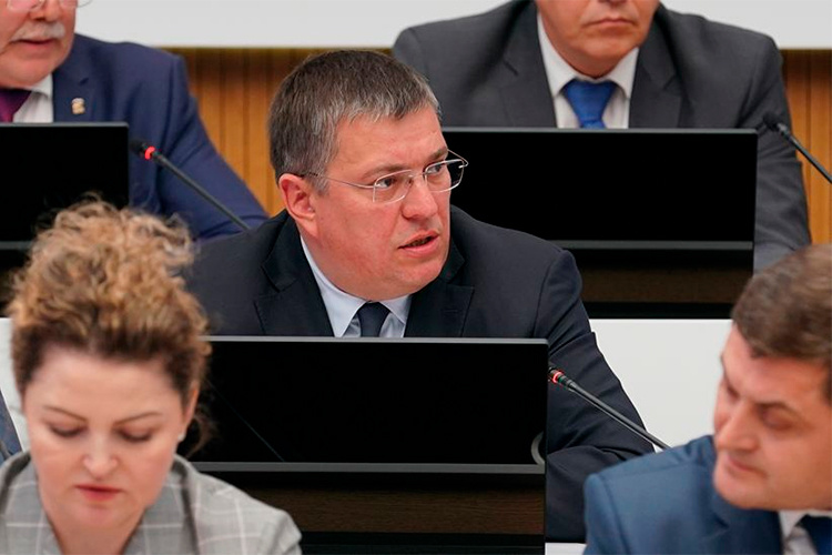   Посредником при передаче взятки выступил Александр Клебанов, который ранее занимал должность министра транспорта Башкортостана.   
Фото: glavarb.ru