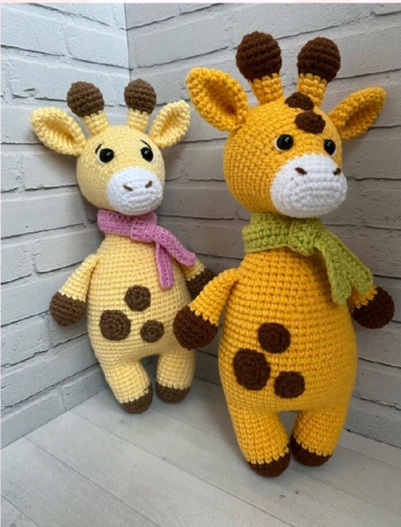 Жирафики, игрушка амигуруми