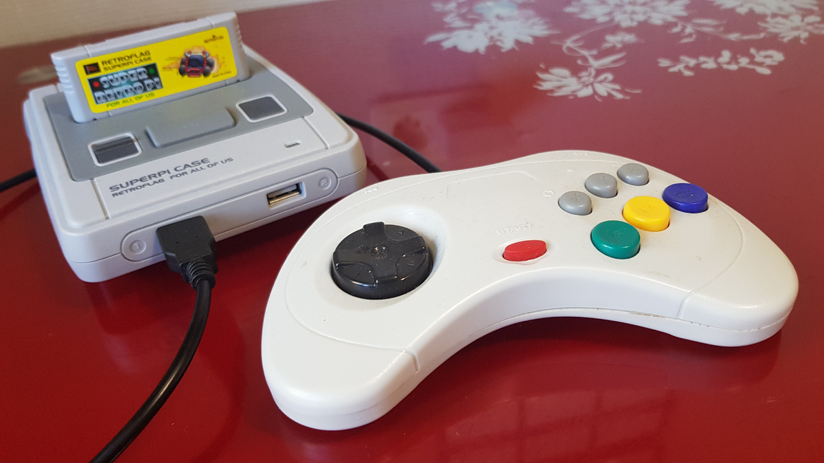 Вот так выглядит игровая консоль из Raspberry Pi 3b+ с корпусом SnesPi от Retroflag