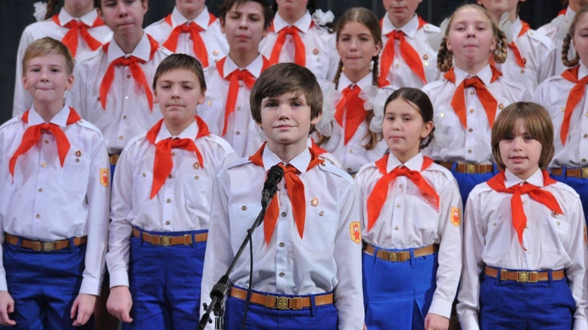 Кадр из сериала "Хор"