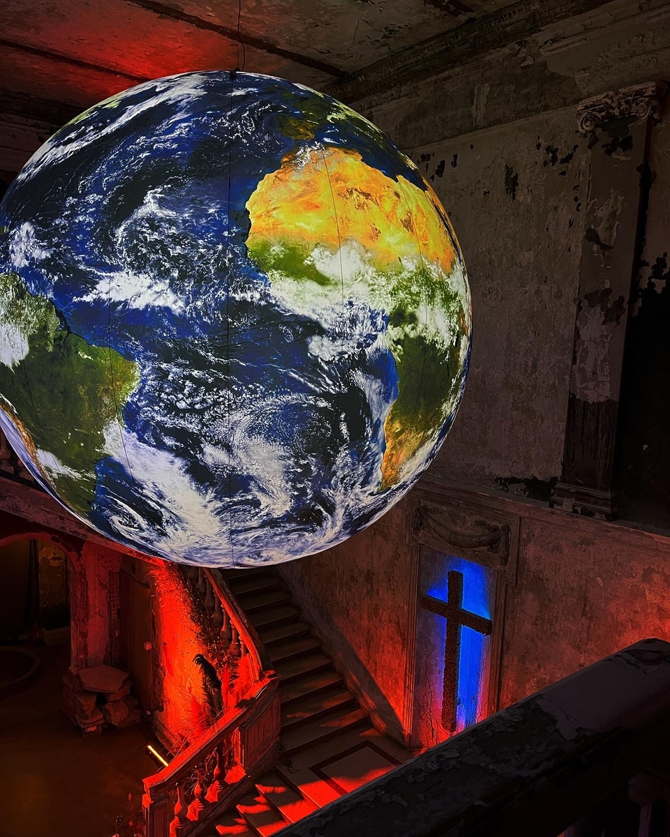 Выставка «Сотворение» 2023 год 