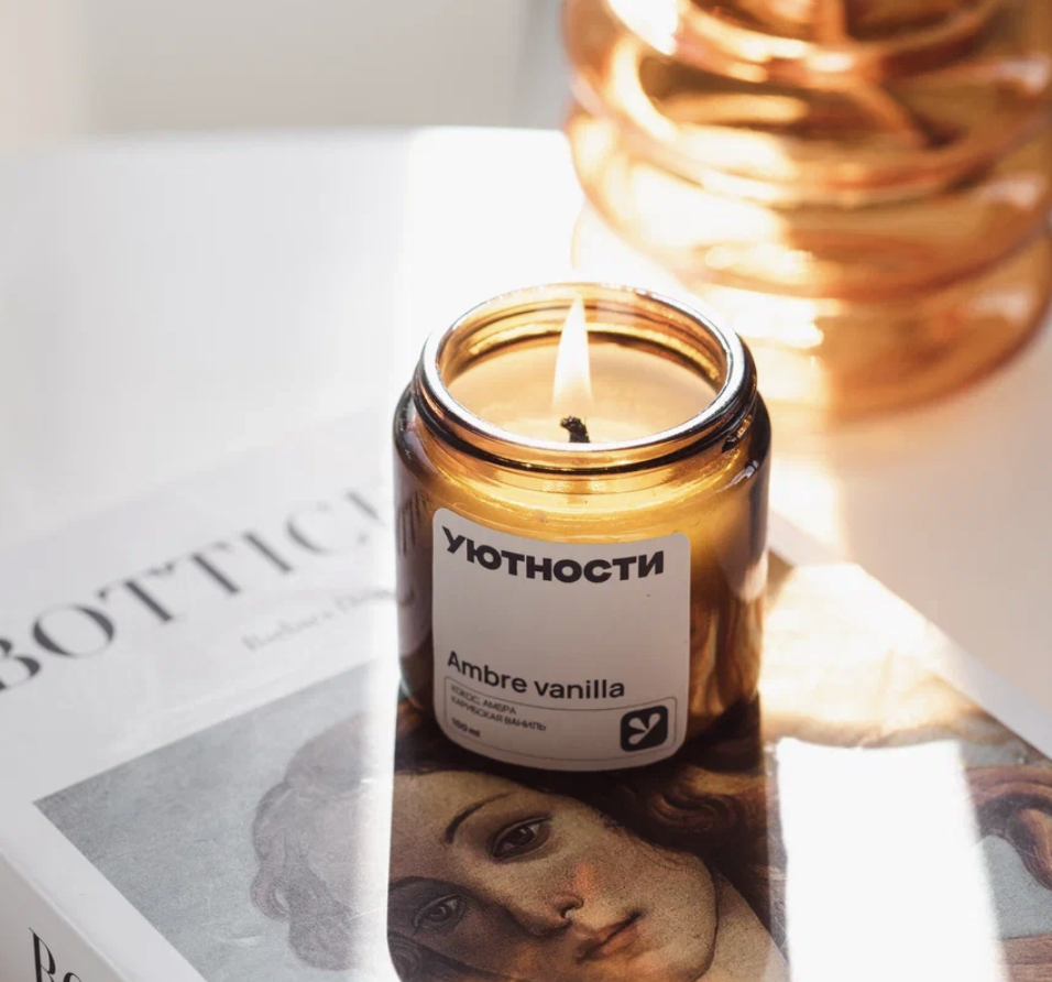 Свеча ароматическая Ambre vanilla
