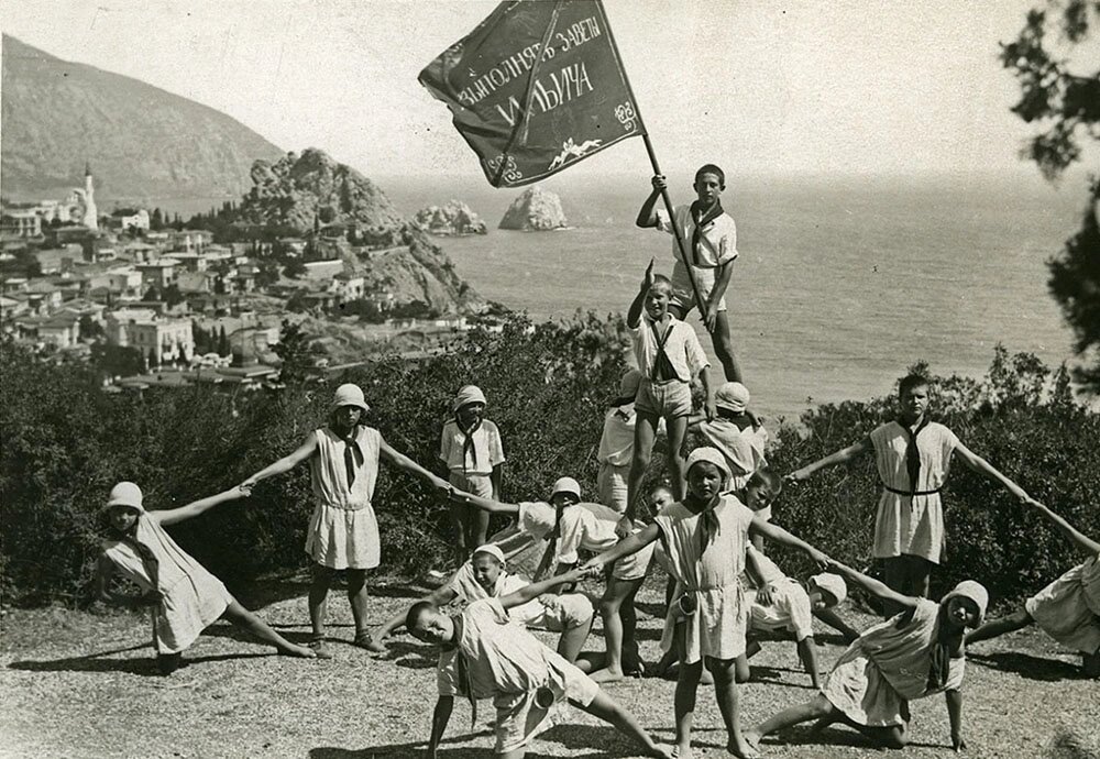    Крыму отводилась роль витрины прекрасной жизни трудящихся. Артек, 1925 г. Фото: Из архива/ vsegdagotov.sovrhistory.ru